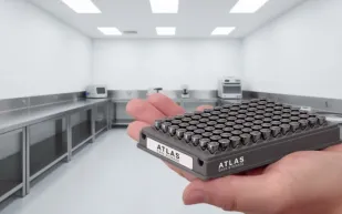 Atlas تكسر الحدود: أول وسيلة تجارية لتخزين البيانات داخل الحمض النووي
