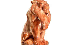 أكبر تمثال من فابرجيه يثير حماس هواة الجمع في مزاد عالمي.. كم تقدر قيمته؟ (فيديو)