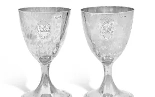 إبداع صائغ الفضة الشهير بول ريفير يعود للحياة في مزاد نادر