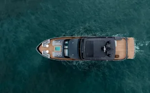 مشروع Allegro Flybridge 98: تجربة فاخرة تجمع بين الفلسفة والفن البحري