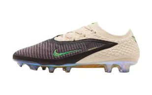 تصميم يخلّد الأسطورة.. نايكي تحتفي بكوبي براينت في حذاء Phantom 6 الفاخر