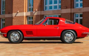Corvette 1967 تبحث عن مالك جديد بعد 3 محاولات فاشلة (فيديو)