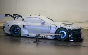 فورد تطور موستانج GT3 لتعزيز الأداء في سباقات التحمل (فيديو)