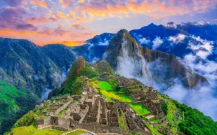 رحلات الصّفاء.. 5 وجهات اختارها الرجال عام 2025 لإعادة ترتيب حياتهم