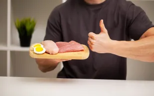 كيف يؤثر الطعام على جودة الحيوانات المنوية ويضعف فرص الإنجاب؟ وما الحل؟