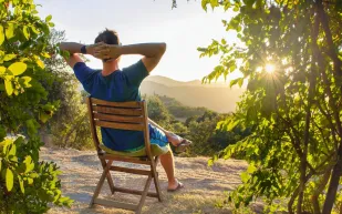 تقلل الاكتئاب..دراسة تكشف فوائد تعرض الرجال للشمس