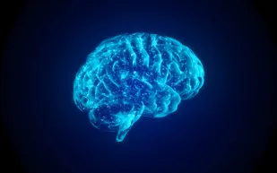 ابتكار صيني ثوري في عالم الطب.. مريض شلل يتحكم بالأجهزة عن بُعد بدماغه فقط