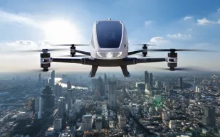 بفضل طائرة درون.. إنقاذ مسن من موت محقق في نهر تشيشاير (فيديو)