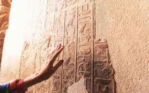 مزاد كريستيز في نيويورك يستعرض أبرز التحف اليونانية والرومانية والمصرية