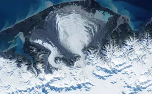 العثور على أعمق  فوهة غازية باردة في القطب الشمالي