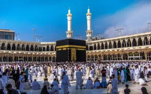 في 117 دقيقة فقط.. السعودية تكشف مدة أداء العمرة وعدد المعتمرين