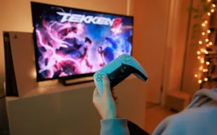 PlayStation تحتفل بـ30 عامًا من الألعاب بإطلاق ساعات فاخرة محدودة الإصدار