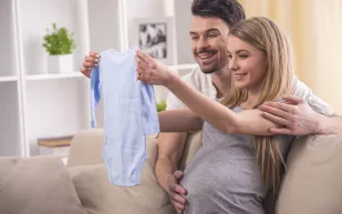 دراسة: الصحة النفسية للأب تؤثر إيجابًا على صحة الأم وجنينها