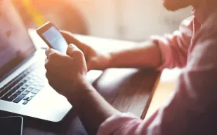 دراسة جديدة تكشف تأثير العمل من المنزل على الصحة