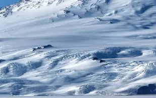 روبوت مفقود في القطب الجنوبي يعود ببيانات صادمة عن ذوبان الجليد