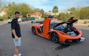 كابوس الملياردير ستيف هاميلتون.. كيف خذلته سيارات كونيجسيج في يوم واحد؟ (فيديو)