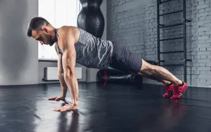 تمارين القوة الوظيفية: كفاءة حركتك اليومية أهم من المظهر الخارجي