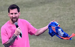 ليونيل ميسي يكشف موقفه من الذكاء الاصطناعي.. ماذا عن أسرته؟