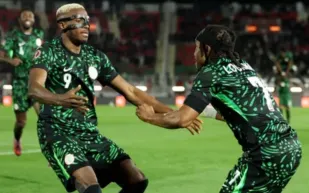 هجوم لا يهدأ.. نيجيريا تتصدر قائمة الأكثر تسديدًا في كأس أمم إفريقيا