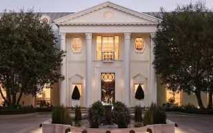 عرض قصر تاريخي فاخر في لوس أنجلوس للبيع.. هل تستطيع امتلاكه؟