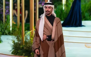 في حوار مع مجلة الرجل.. عبد الرحمن بن نافع يكشف أسرار Joy Awards 2026 (فيديو)