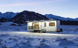 مقطورات السفر الفاخرة: فصل جديد لعشاق الترحال الراقي