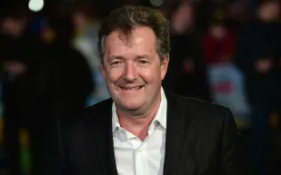 بيرس مورغان يكشف عن حادث مؤلم دفعه للخضوع لجراحة عاجلة