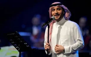 ماجد المهندس يشعل مسرح دبي بأمسية موسيقية استثنائية (فيديو)