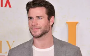 في عيد ميلاده الـ 36.. كم تبلغ ثروة ليام هيمسورث؟