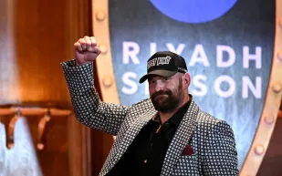 بعد عام من الغياب.. فيوري يستعد لمواجهة جديدة مثيرة 