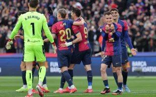 مانشستر يونايتد يناقش ضم نجم  برشلونة (فيديو)