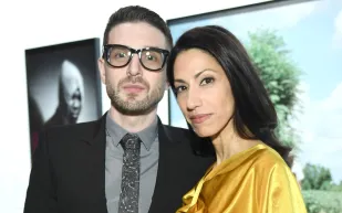 عائدًا من دافوس.. نجل جورج سوروس يختار رحلة متواضعة رغم ثروته الطائلة