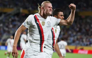 مباريات اليوم الأحد.. قمة مانشستر سيتي وتشيلسي تتصدر المشهد