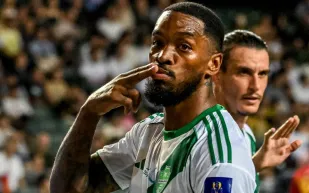 توني يقترب من رونالدو.. تفاصيل هاتريك الأهلي أمام الخليج (فيديو)