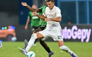 صفقة تبادلية محتملة بين الهلال ونابولي في الميركاتو الشتوي (فيديو)