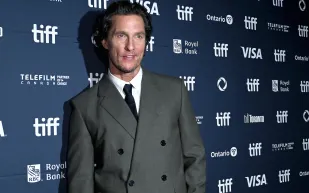 "القليل والمتكرر": كيف يحافظ ماثيو ماكونهي على لياقته البدنية مع تقدمه في العمر؟