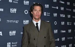 ماثيو ماكونهي يحصّن بصمته الصوتية ويحوّلها لأداة استثمارية (فيديو)