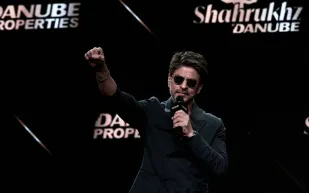 شاروخان يحدد موعد عرض "King" ويشعل حماس الجمهور (فيديو)