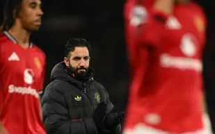 رسميًا.. مانشستر يونايتد يقيل أموريم من منصبه