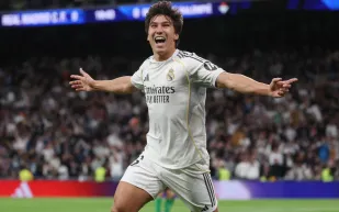 مواعيد  مباريات اليوم.. ديربي مدريد وقمم أوروبية وعربية