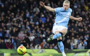 التشكيل والغيابات وموعد المباراة: مانشستر سيتي وغلطة سراي في مواجهة مصيرية بدوري الأبطال