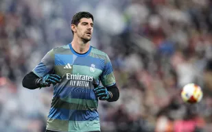 من حراسة المرمى إلى إمبراطورية العقارات.. تعرف على ثروة تيبو كورتوا قبل مواجهة موناكو