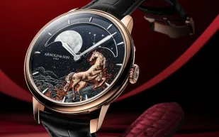 تحفة Arnold & Son الجديدة.. ساعة عام الحصان بدقة فلكية مذهلة 