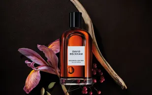 عطر الشتاء للنخبة: نفحات جلدية تعكس القوة والأناقة الصامتة