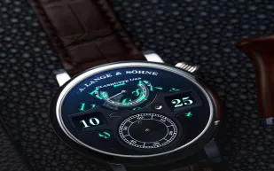 Zeitwerk Lumen Phantom.. ساعة ألمانية نادرة تنير الليل بدقة متناهية