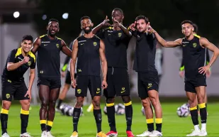 مدرب نادي الاتحاد يجهز البدلاء للاتفاق.. هل يلحق كريم بنزيما بالقمة؟