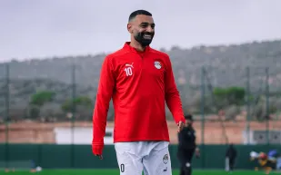 مصر في الواجهة ونيجيريا تختبر الطموح.. جدول مباريات اليوم الإثنين 5 يناير 2026 