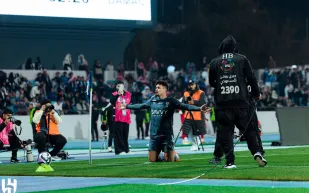 الهلال يقتنص الصدارة بعد الجولة 13 في دوري روشن