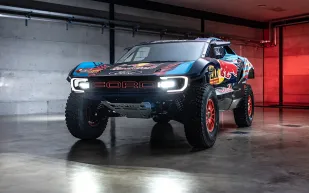 فورد رابتور T1+.. الوحش الجديد لمنافسات رالي داكار (فيديو)