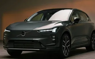 فولفو EX60.. أول سيارة كهربائية مدعومة بذكاء Gemini (فيديو)